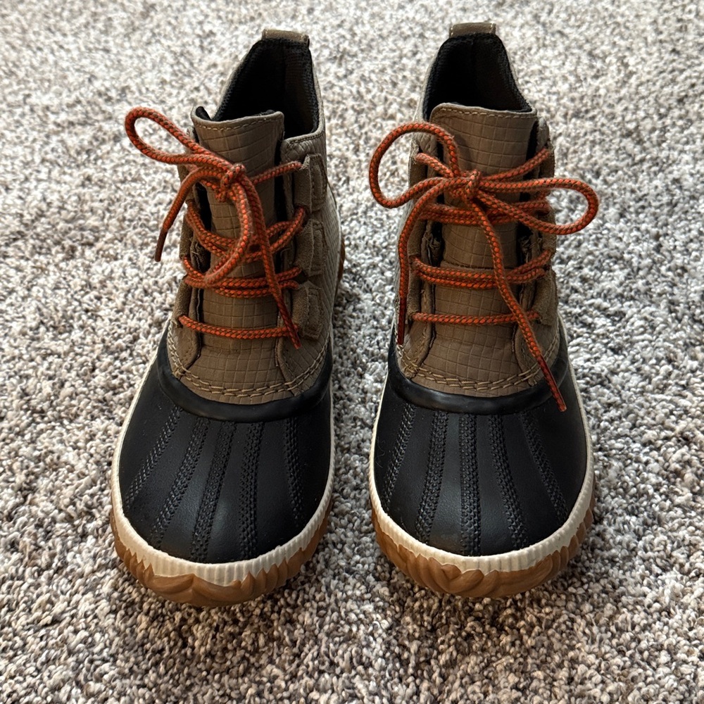 Women’s Sorel Out N About Waterproof Ankle Duck Boot - Picture 3 of 7